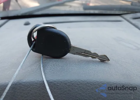 2004 Ford F-150 Stx/Xl/Xlt from USA, damaged, VIN 1FTRX14WX4NC27096